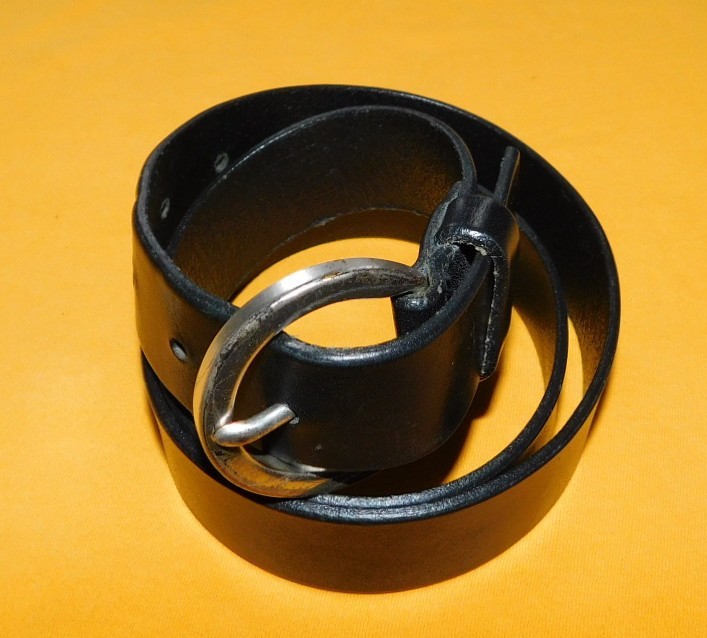 WOMEN’S GAP BLACK GENUINE LEATHER BELT SIZE 30/75cm. – M.