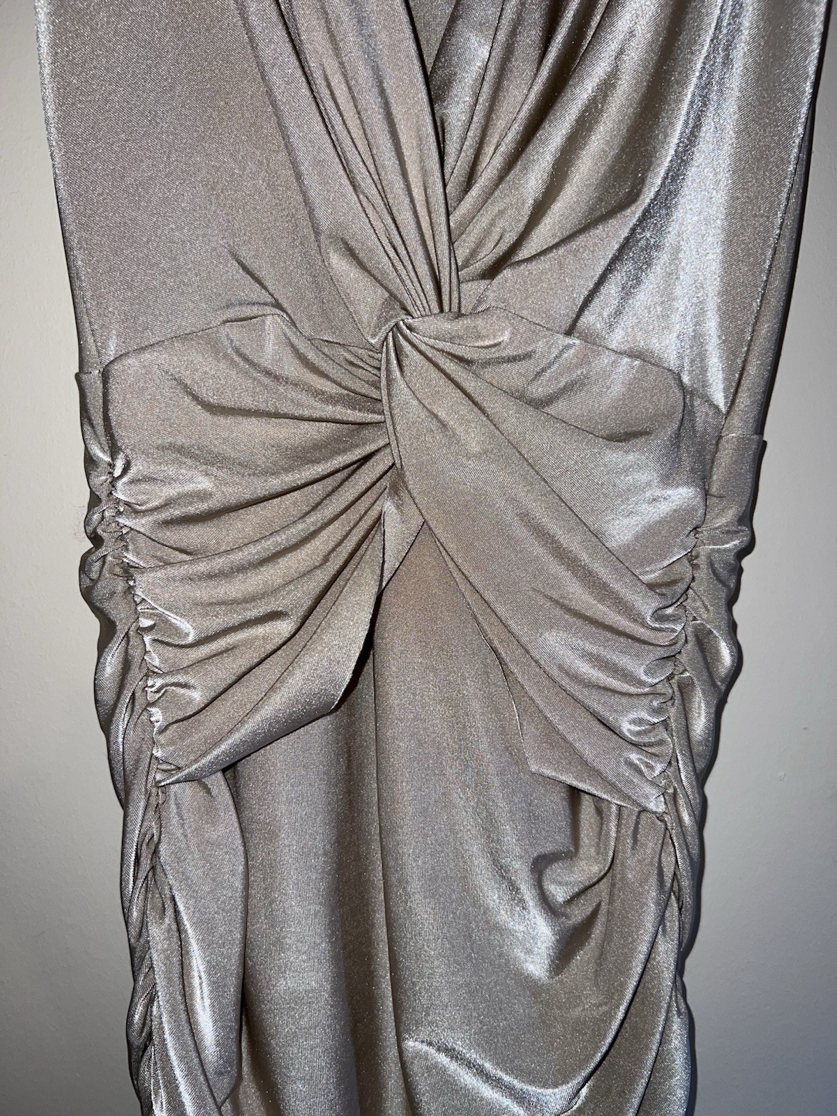Quiz Beige/Champagne Ruched Plunge Neckline Draped Waist Dress Stretch Size 10
