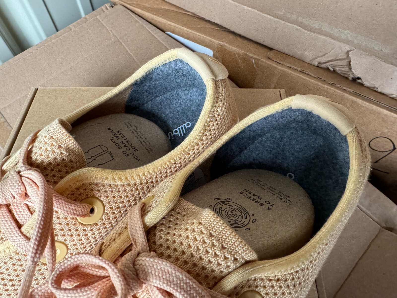 NEW ALLBIRDS TREE SKIPPER LUX BEIGE BOAT SHOES LACES YELLOW WOMENS SIZE 7