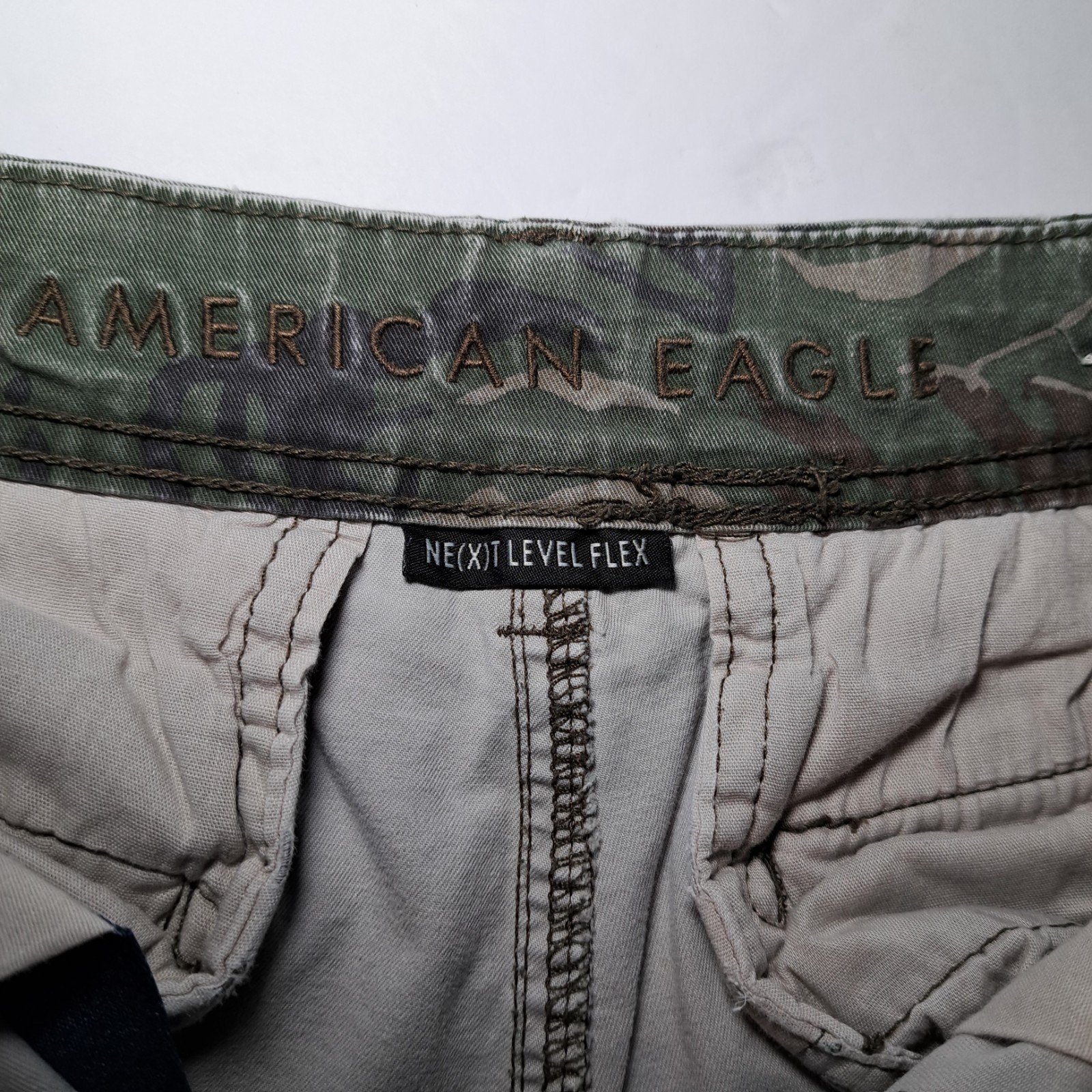American Eagle Mens Next Level Flex Camo Cargo Shorts Size 30 . Read Description