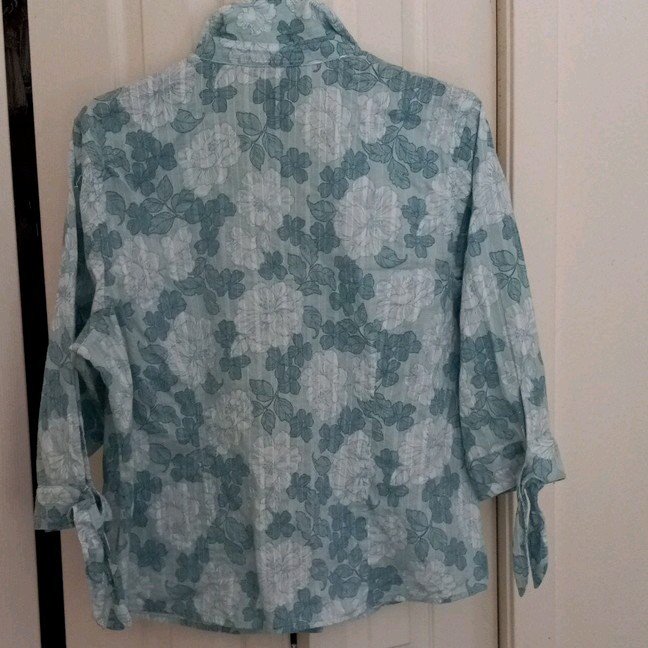 Lane Bryant Women’s Plus 18/20 Blue White Floral Collared 3/4 Sleeve Blouse