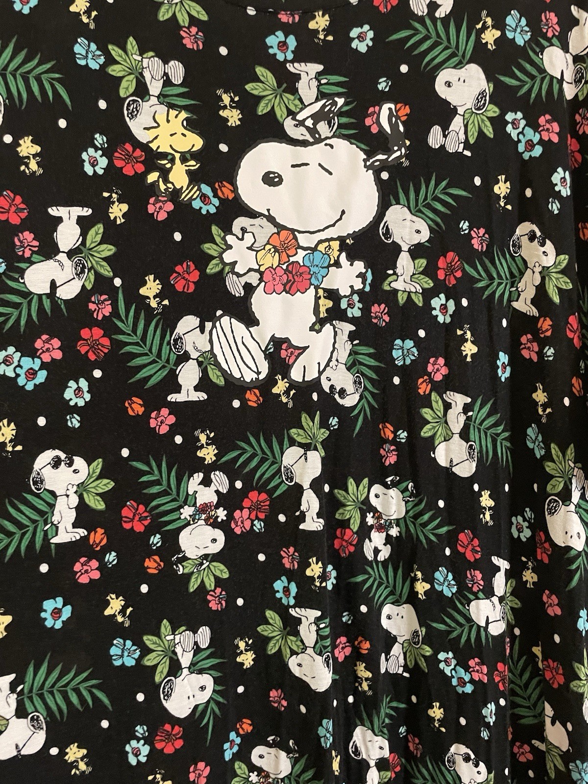 WOMENS PLUS SNOOPY & WOODSTOCK SHORTSLEEVE NIGHTGOWN 2X BLACK WITH FLOWERS EUC