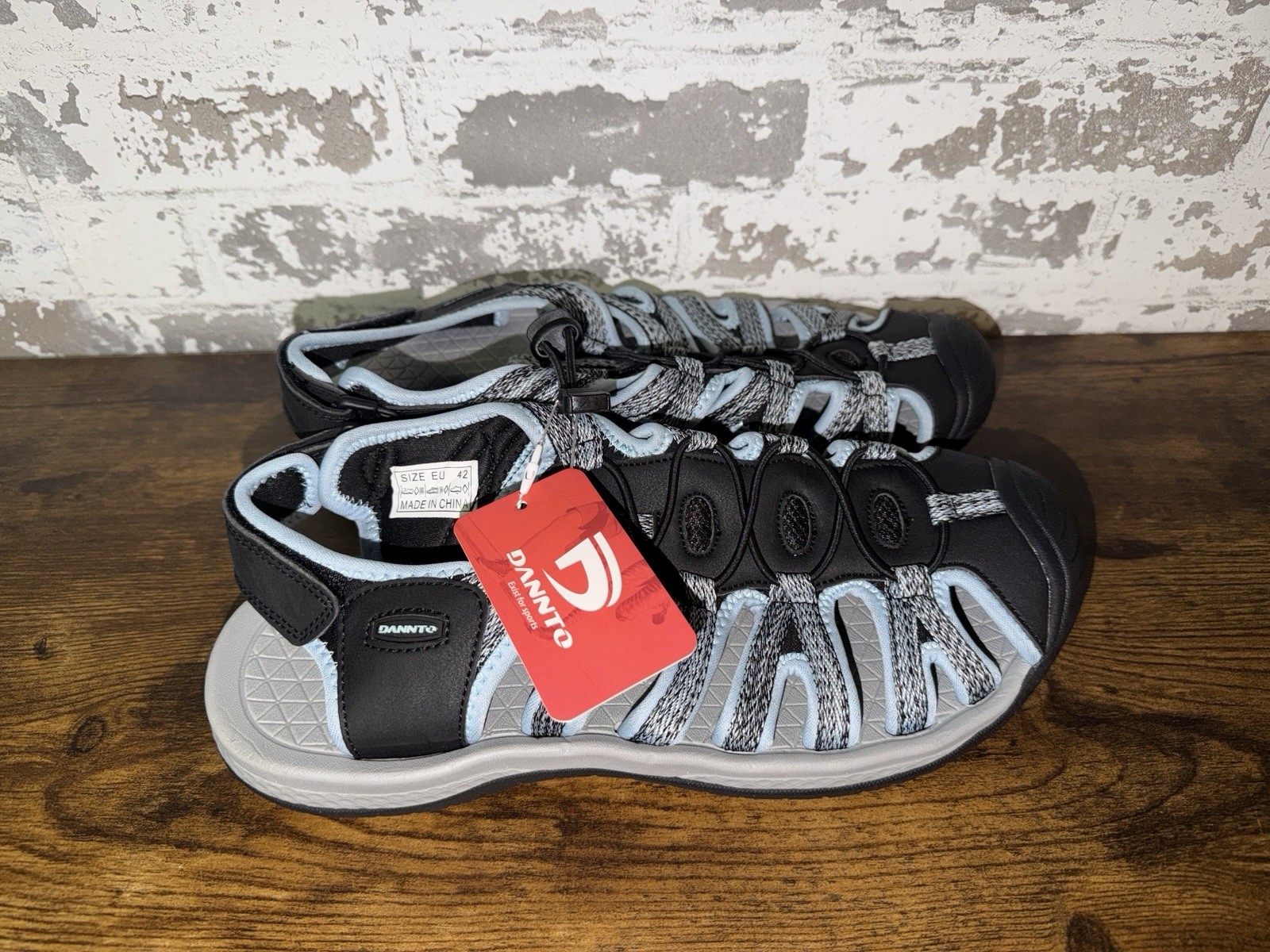 NWT! Dannto Hiking Sandals Closed Toe Design – Gray & Black Light Blue Size 11
