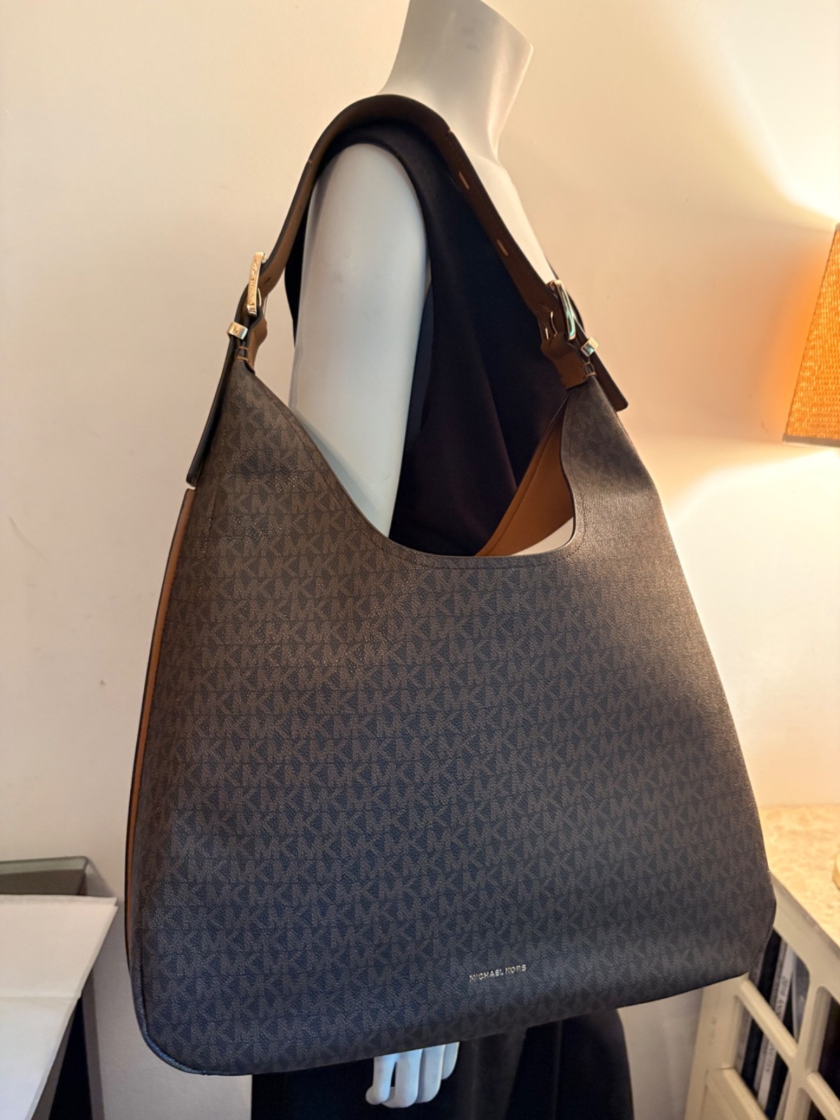 $398 Michael Kors Authentic Nolita Large Hobo New Handbag