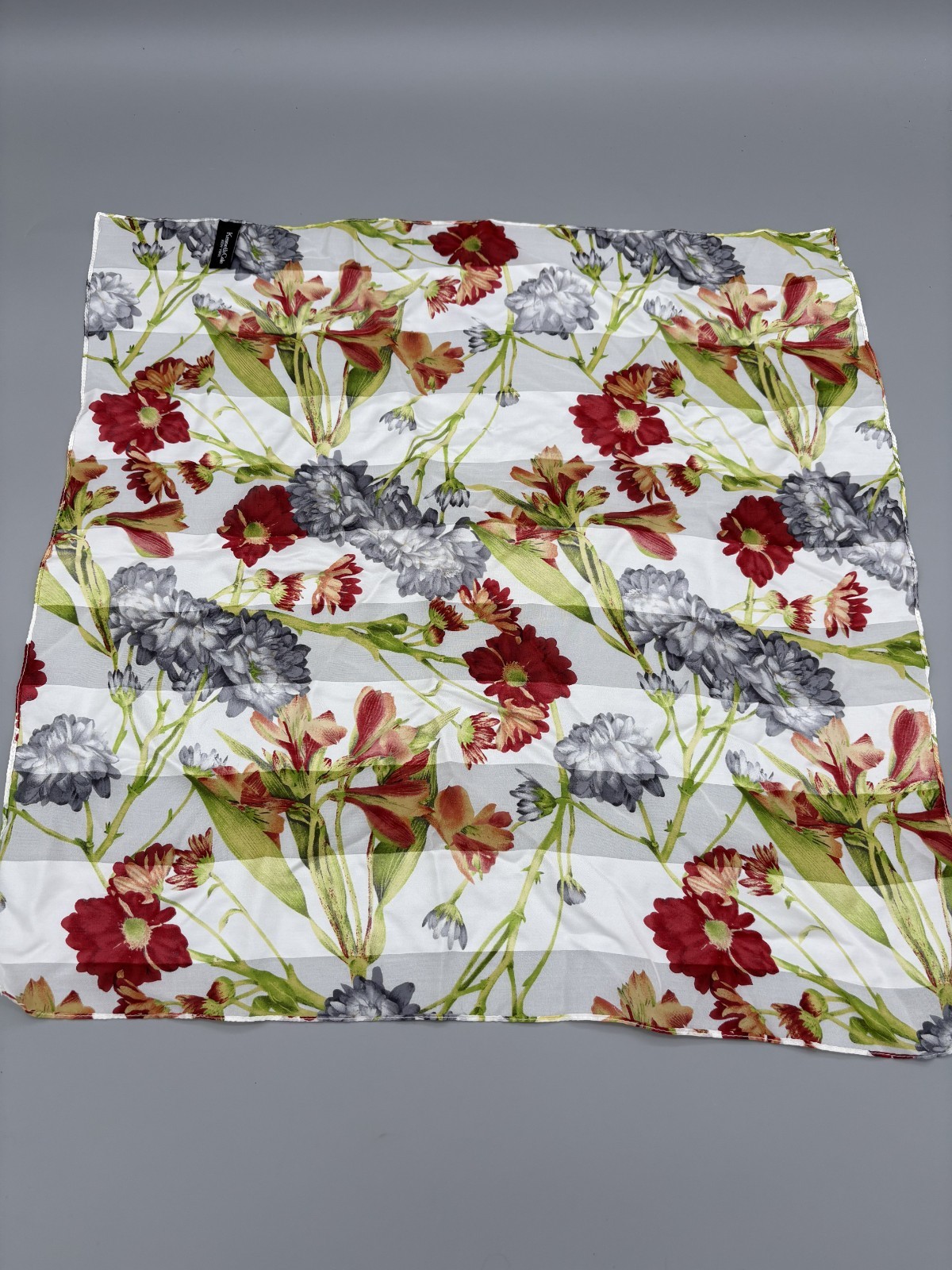 Kenneth Cole Handkerchief Floral Design New York 20″ x 19.5″ All Silk Womens