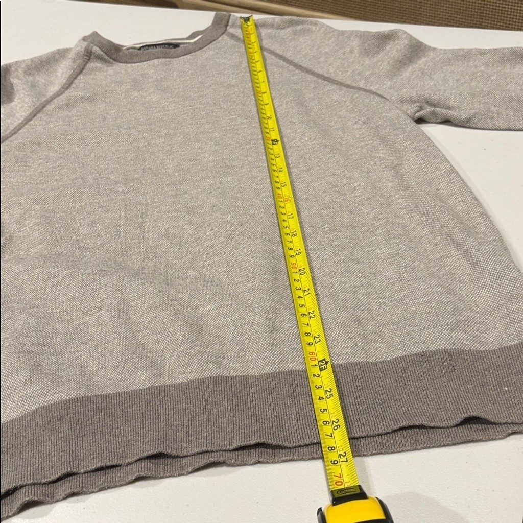 Banana Republic – Men’s Waffle long sleeve Cotton / Cashmere Sweater. Size Large