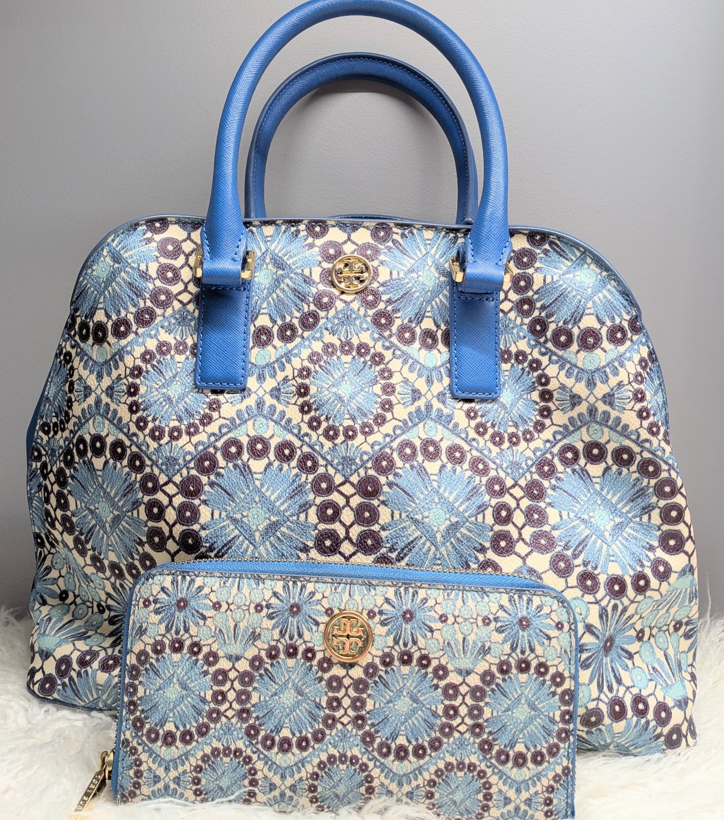 Tory Burch Robinson Printed Tote in “Bahama Multi Castillo” W Matching Wallet!