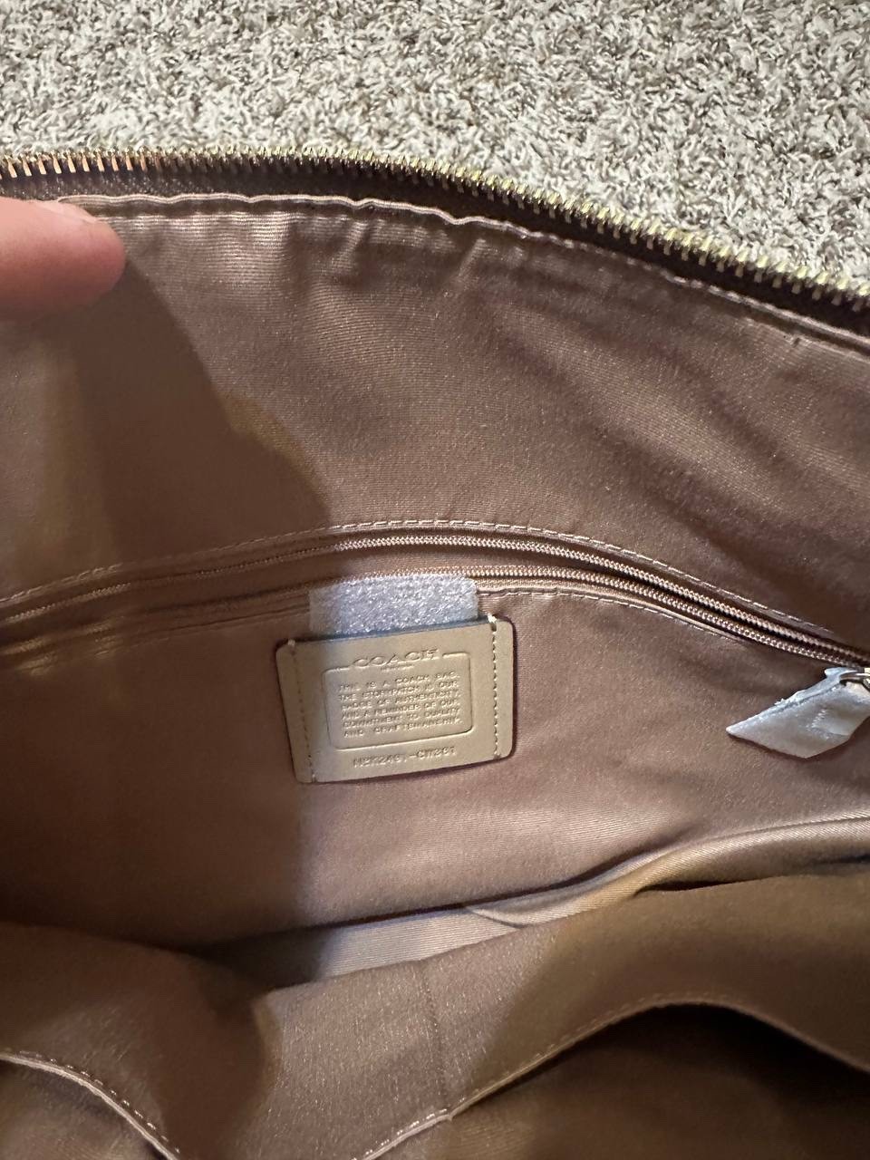 Coach Women’s Outline Signature Zip Tote – Khaki Saddle2