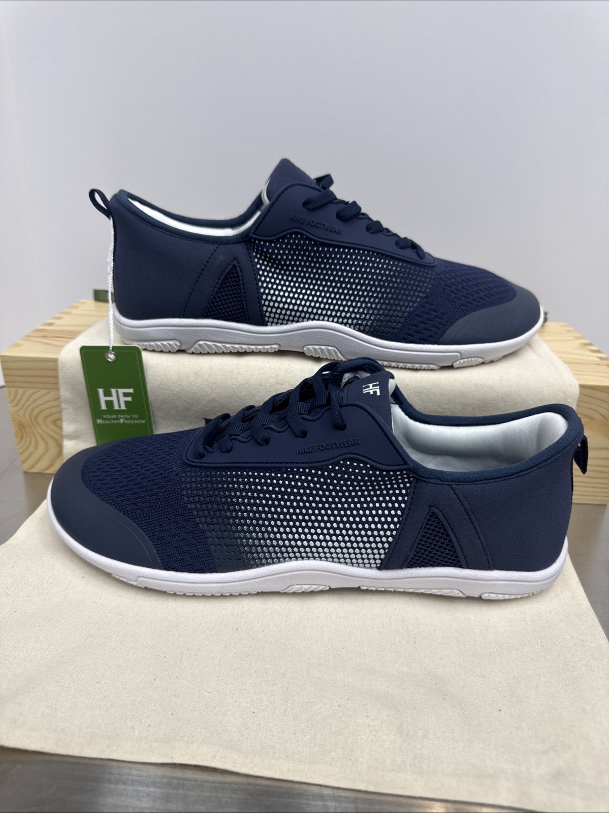 NWT HIKE Footwear Stride Barefoot Sneaker Blue/White Unisex Size EU44 Men’s 11