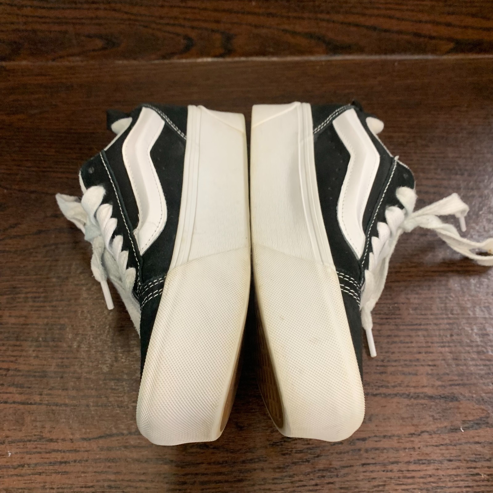 Vans Knu Stack Platform Unisex Sneakers Size M 6.5 W 8 Black White Suede Chunky
