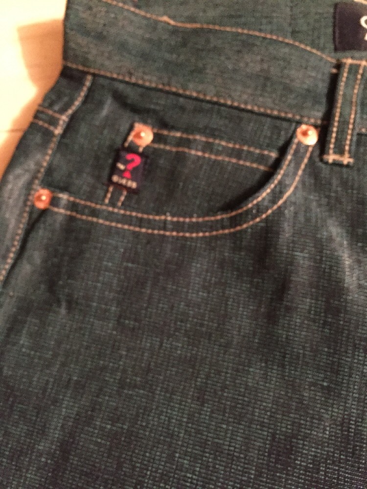 Guess ? Women’s Jeans Original Design Tapered High Waist Lightweight 28 X 31 NWT