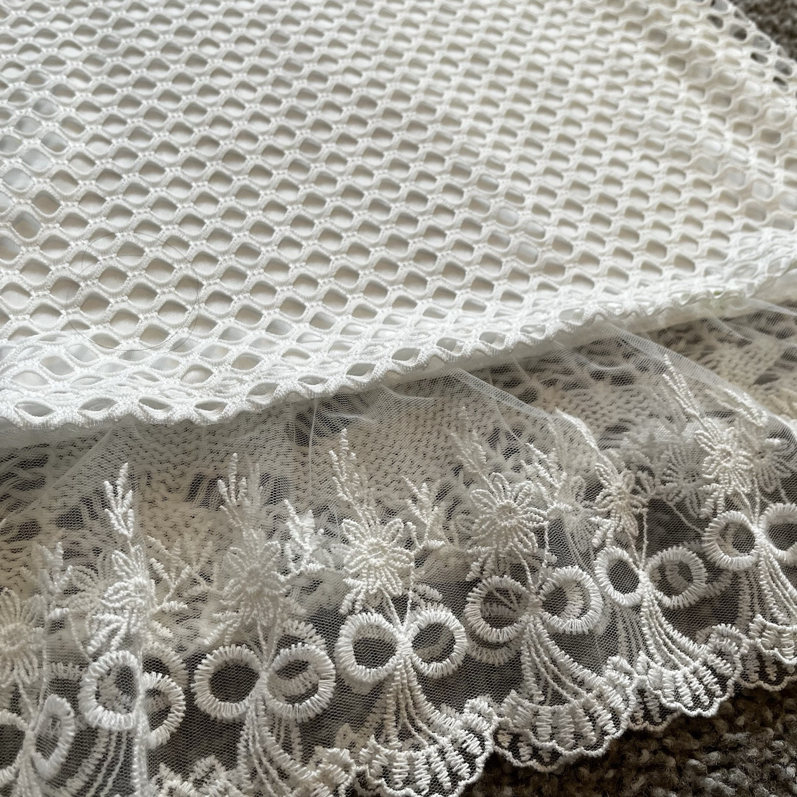 Crochet Lace Ruffle Top M White Cottagecore Lagenlook Boho Feminine 3/4 Sleeve