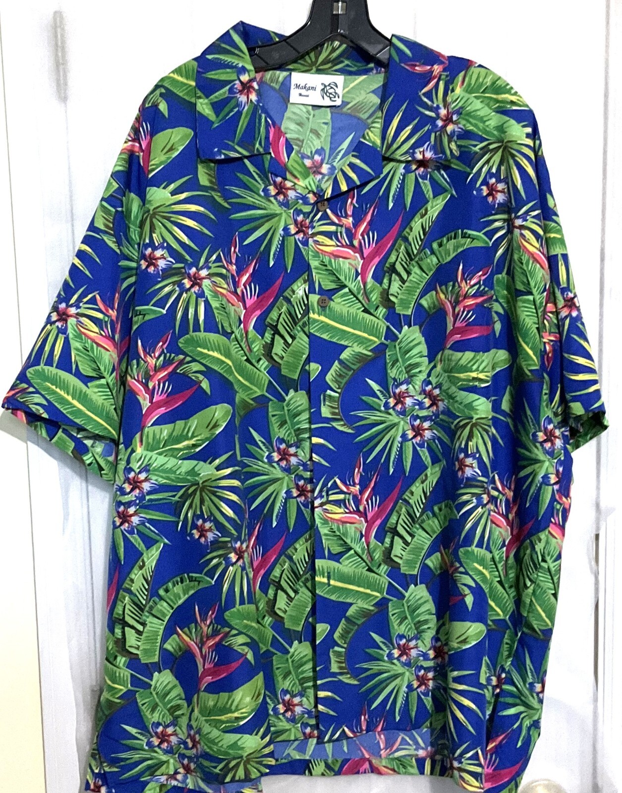 Makani Hawaiian Men’s Multi Color Shirt – Preowned – VGC – see notes for size