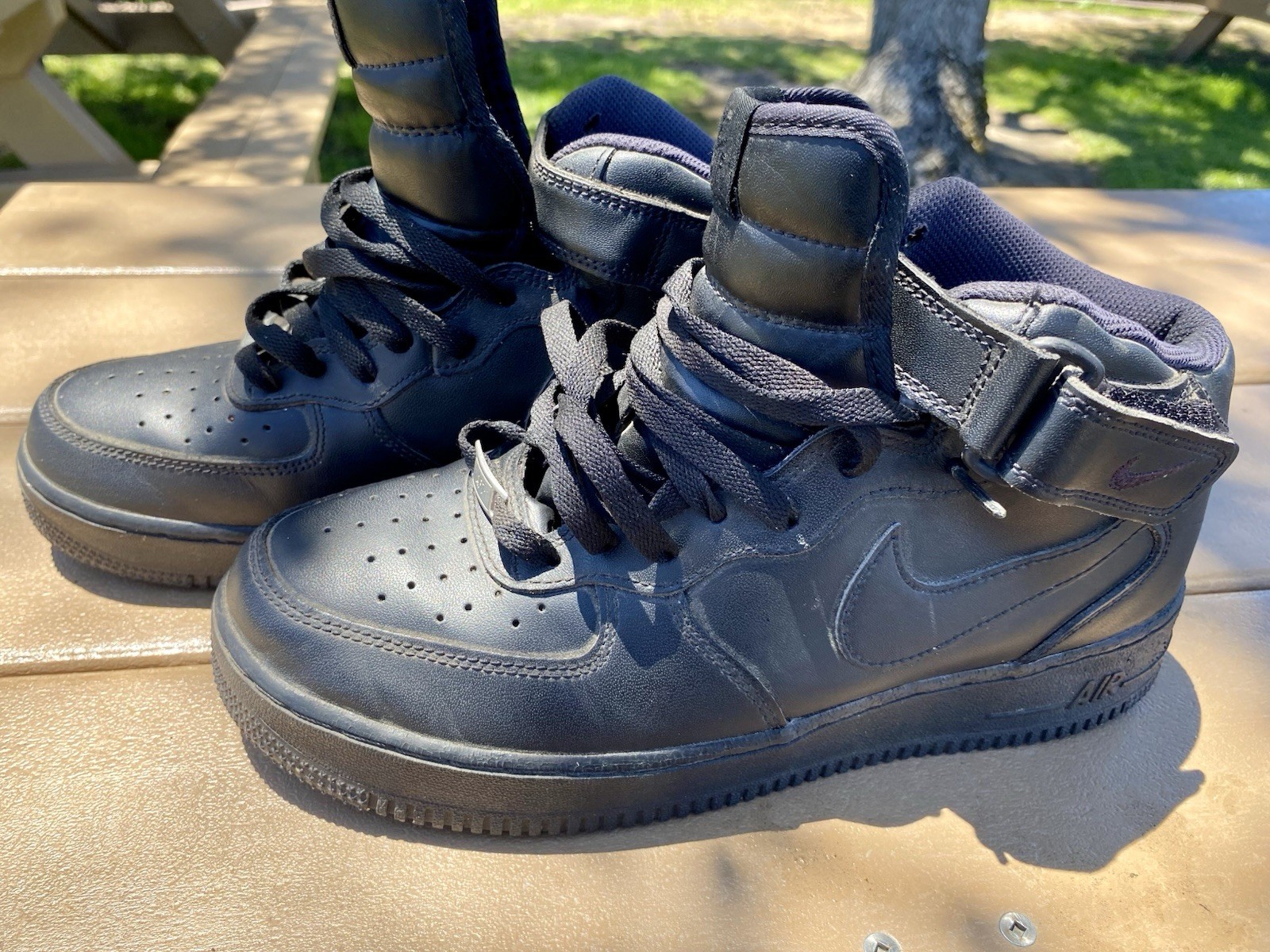 Air Force 1 Triple Black High 2007 Size 9.5 Mens