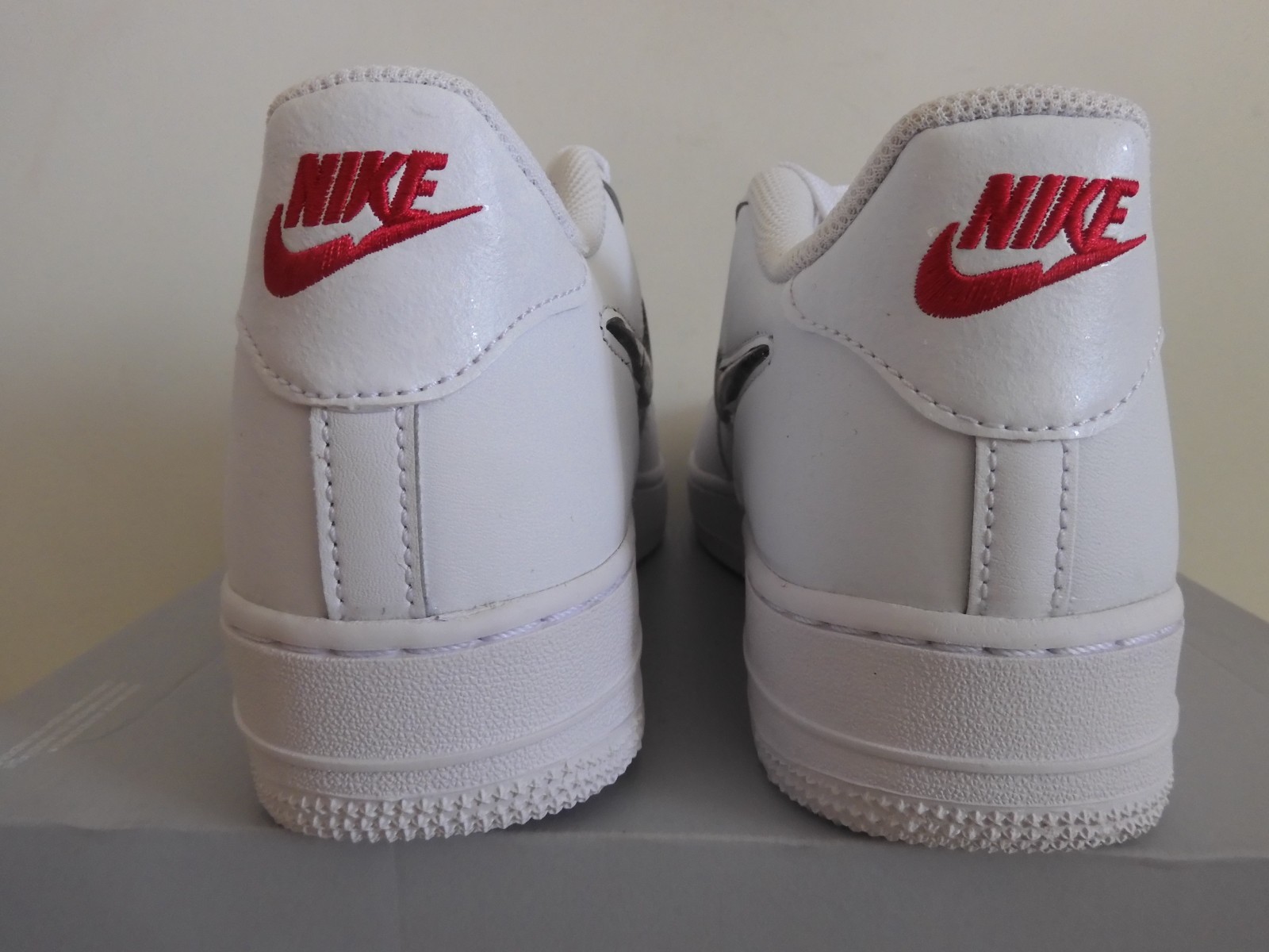 Nike Air Force 1 LV8 (GS) White-Black-Very Berry Sz 7Y [DC9651-100]