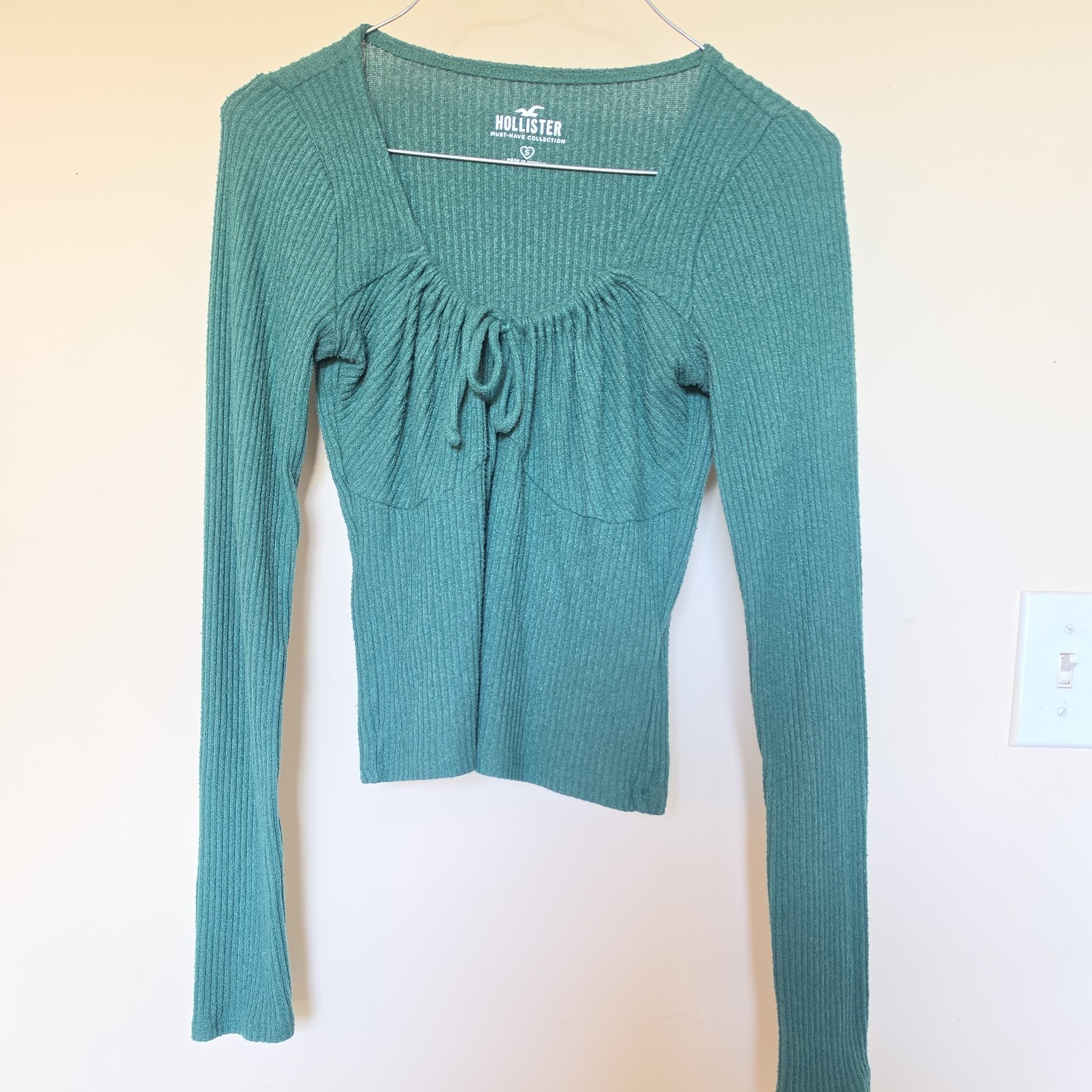 Hollister Women’s Green Ribbed Knit Cotton Scoop Neck Tie Top Long Sleeve L