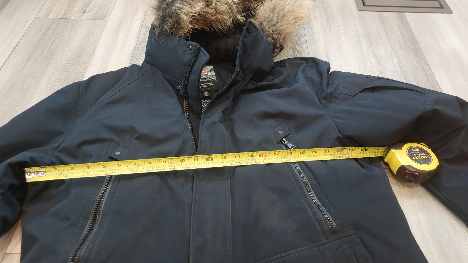 Shark Force Men’s Black Hooded Down Parka Coat w/ Fur Trim, Size L