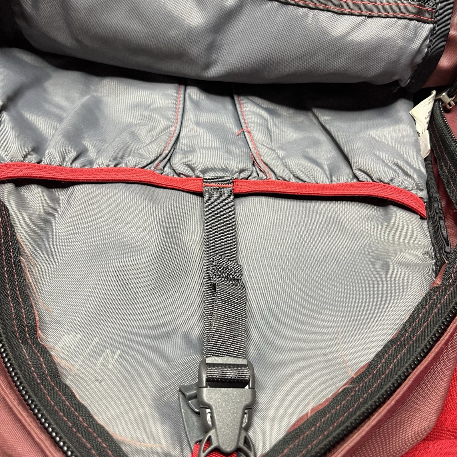 Rare The North Face TNF Recon Daypack Backpack Hiking Gorpcore Burgundy Gray