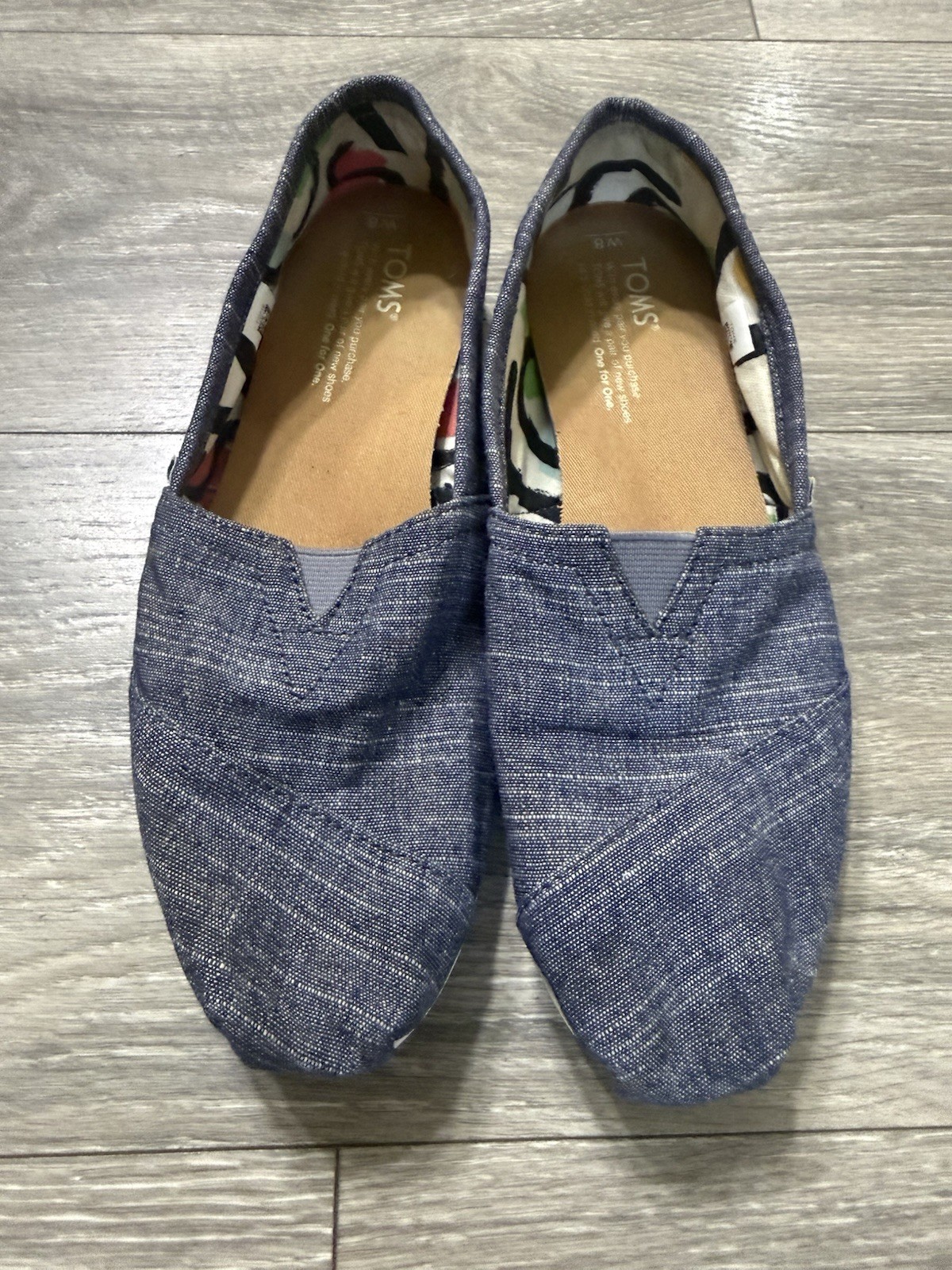 TOMS Blue Slip-On Canvas Flats Lightweight Closed Toe Rubber Sole Casual Women 8