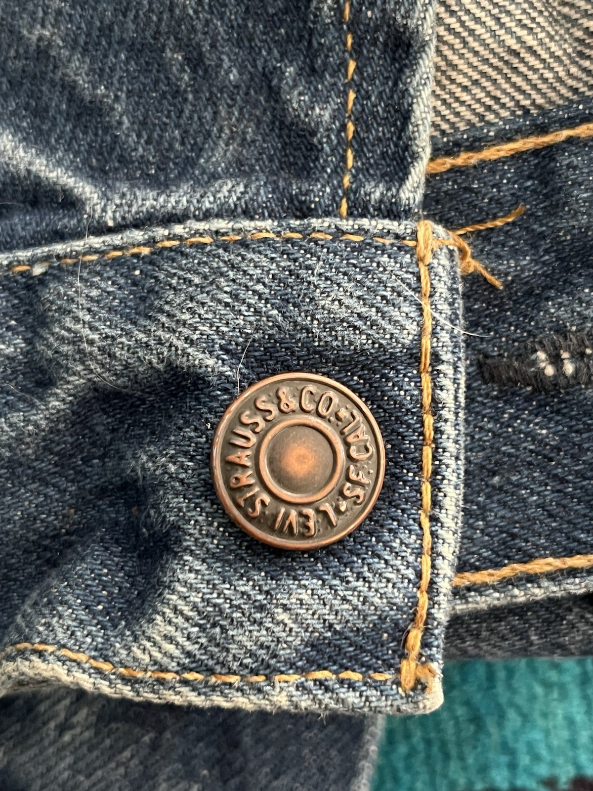 Vintage 90s Levi Type 3 Dark Wash Men’s Size Large Made In USA Denim Trucker L