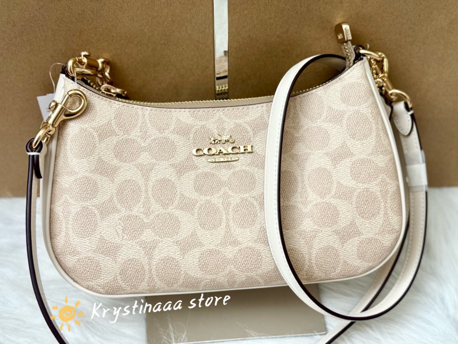 NWT Coach Teri Shoulder Bag In Signature Canvas CV933