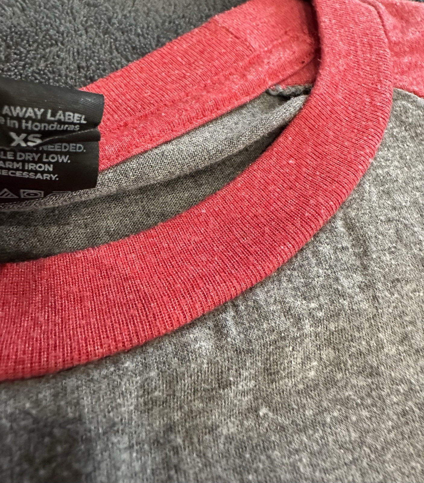 Tagless Unisex Gray/Red Bless Your Heart Graphic Crew Neck 3/4 Raglan Tee XS