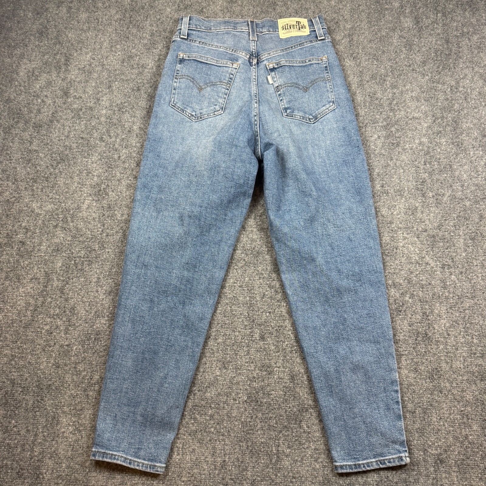 Levi’s SilverTab Mom Jeans Light Blue Denim Size W27