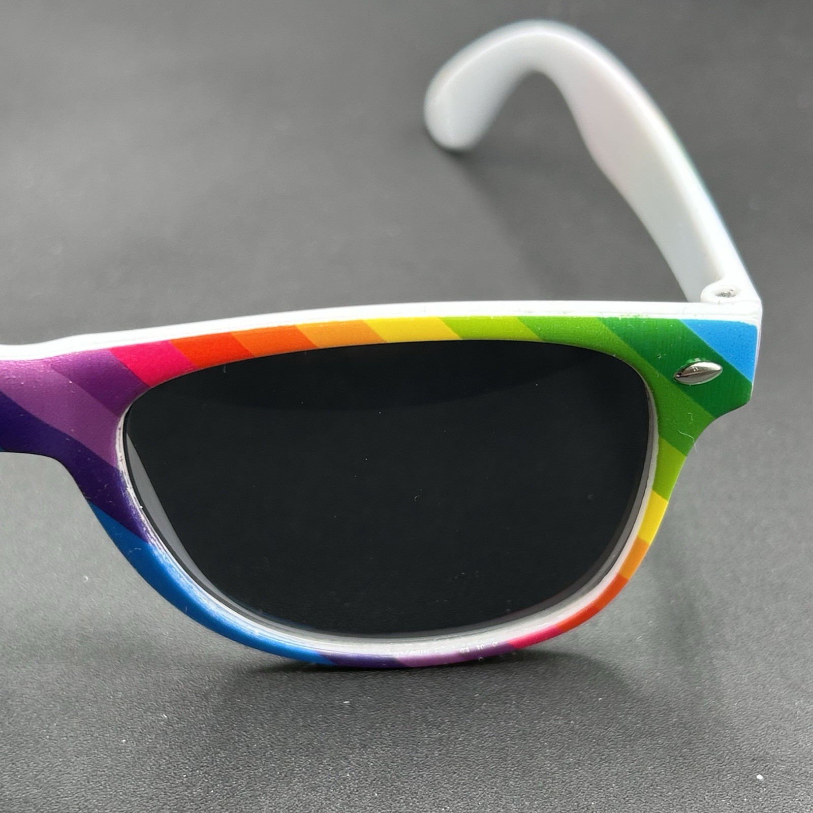 Washington DC World Pride Sunglasses White & ROYGBIV May 23 – June 8 2025 EUC