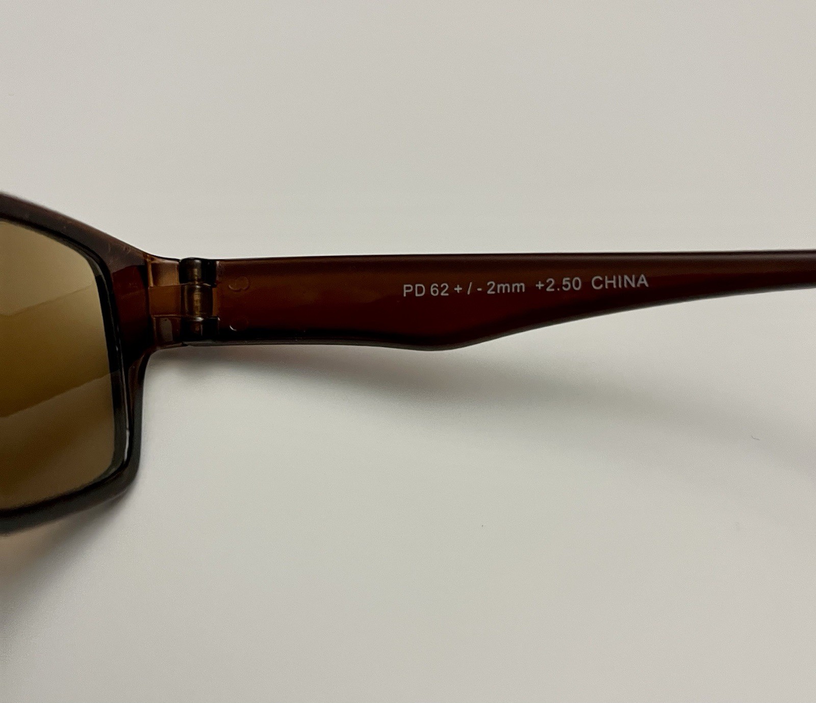 Y2K Brown Rectangular Reading Sunglasses +2.50 Diopter Amber Tint Sun Readers