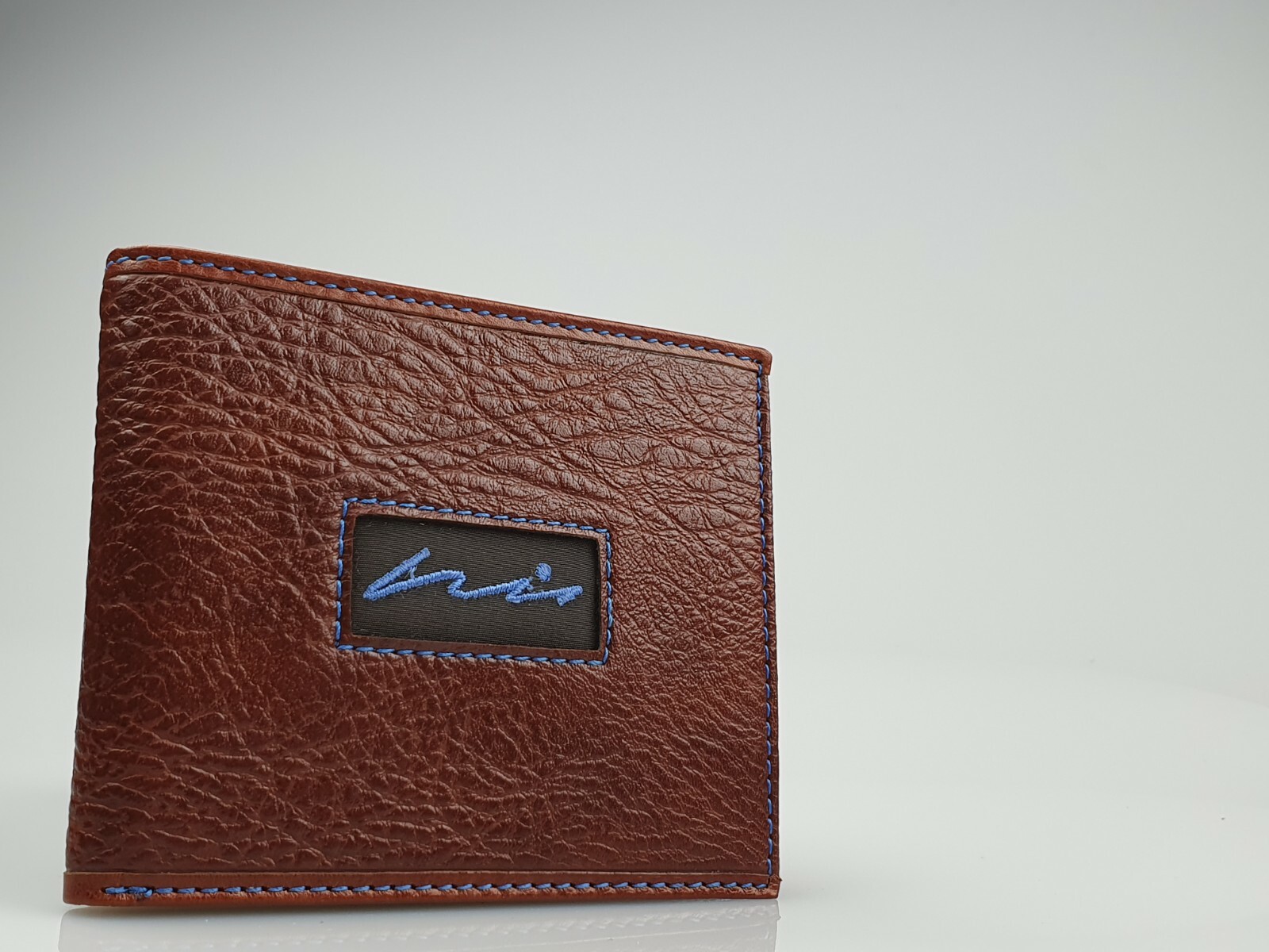 Salvadores Burgundy Leather Passcase Wallet (115mm x 95mm) New in Box – 29/6060