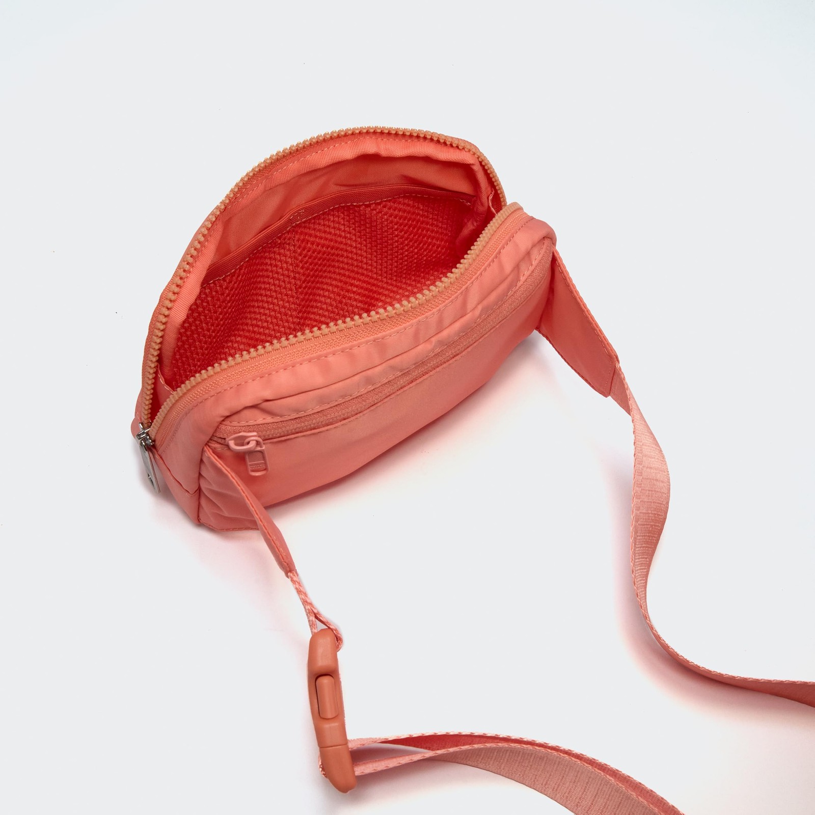 Pander Belt Bag 21cm x 5.7cm x 14.6cm (8.3″ x 2.2″ x 5.7″), 2L, Dark Salmon