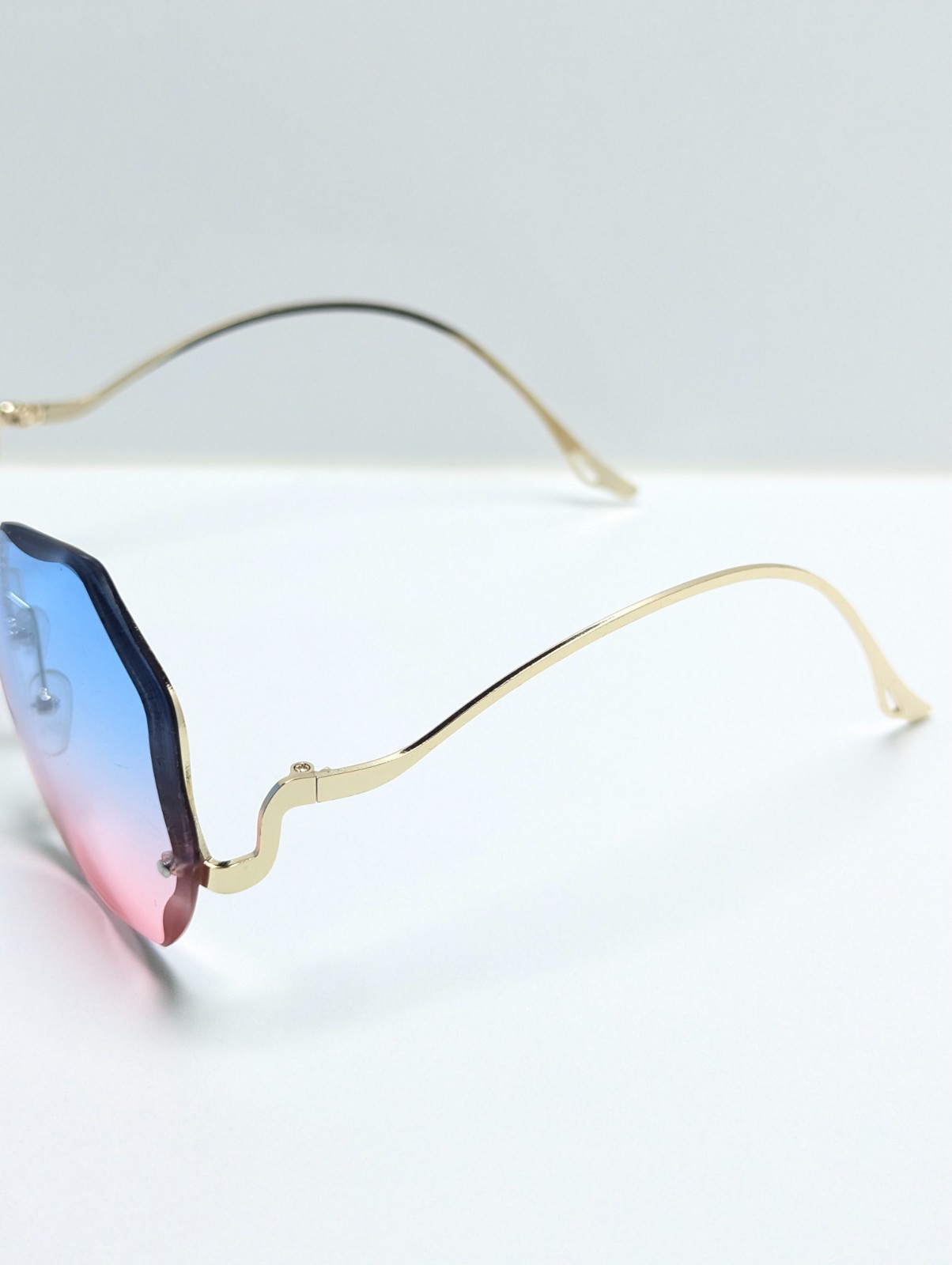 Chic Blue Pink Gradient UV Gold Geometric Semi Rim Women’s Fashion Sunglasses