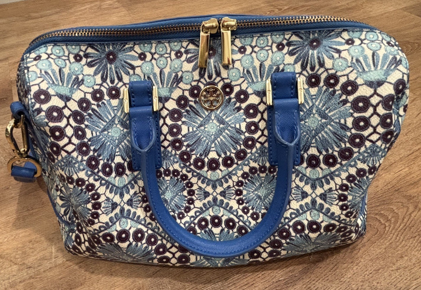 Tory Burch Robinson Printed Triangle Tote Blue