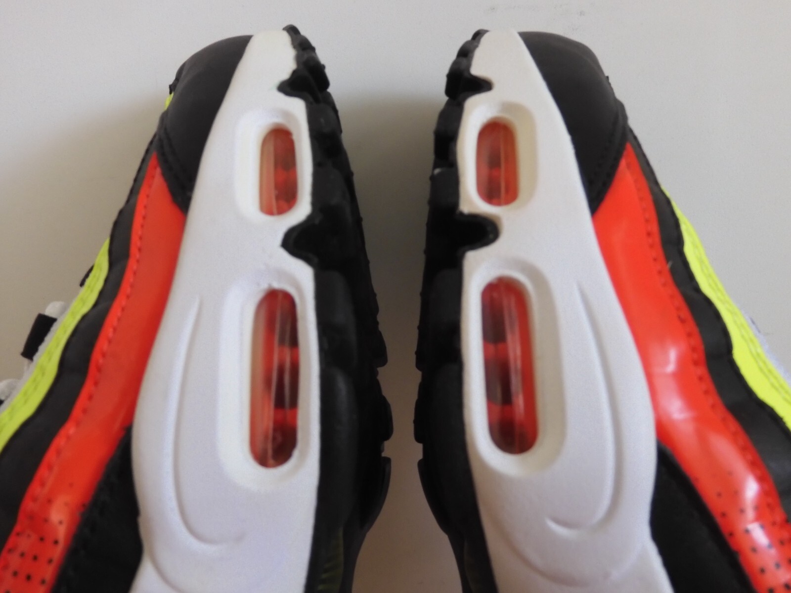 Nike Air Max 95 Se Black-Aloe Verde-Crimson-Volt Retro Future Sz 11 [AJ2018-004]