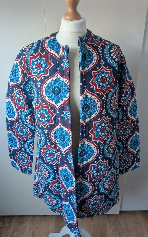 New £80 reversible quilted cotton jacket 14/16