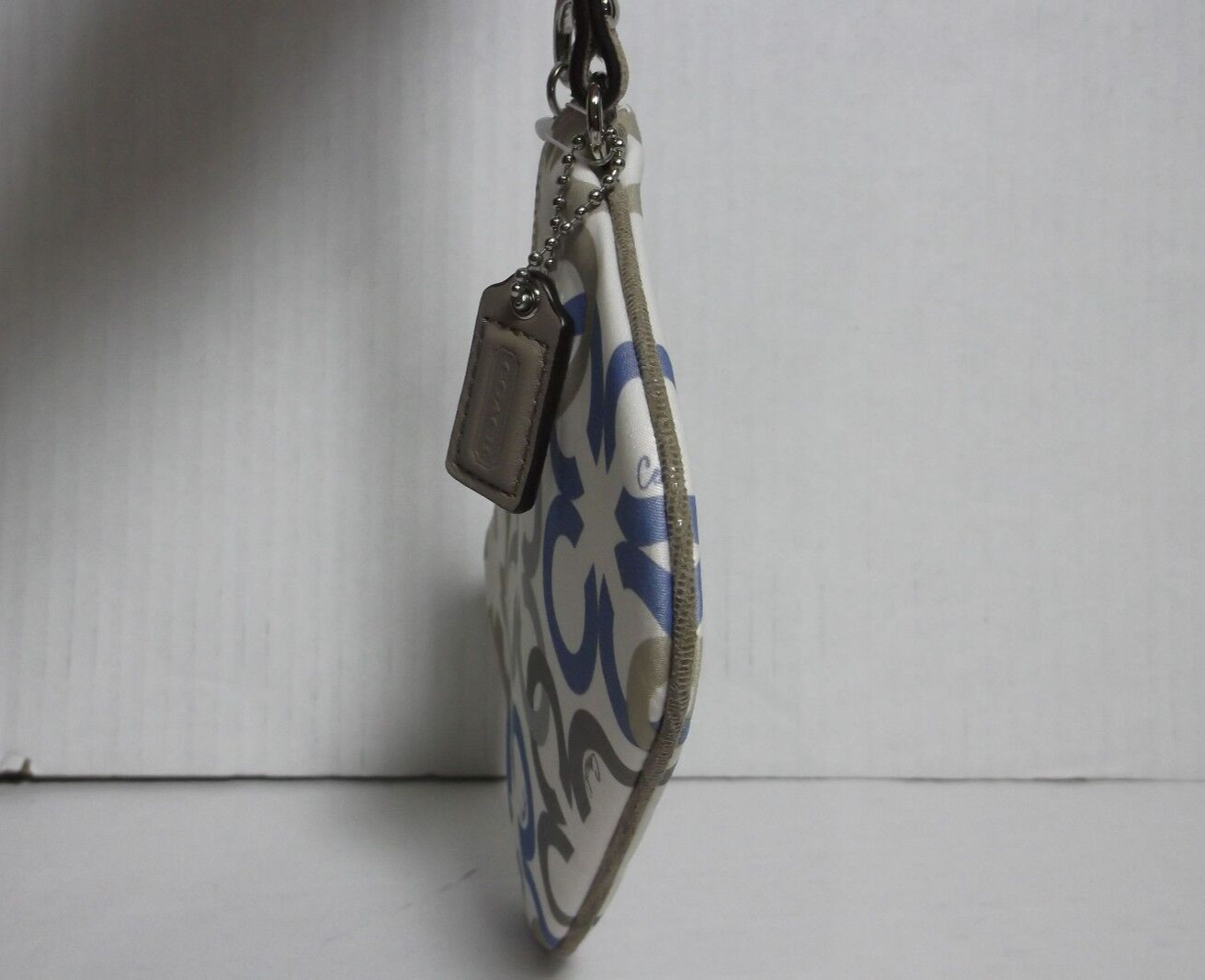 COACH F48898 MULTI COLOR CLOVER PRINT SMALL WRISTLET NEW NWT