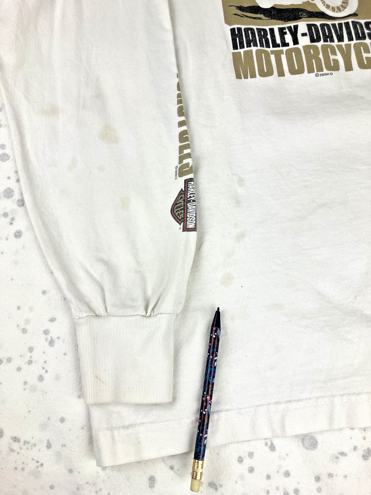 HARLEY-DAVIDSON Men’s M Waterford City Ireland Long Sleeve Tee White STAINED