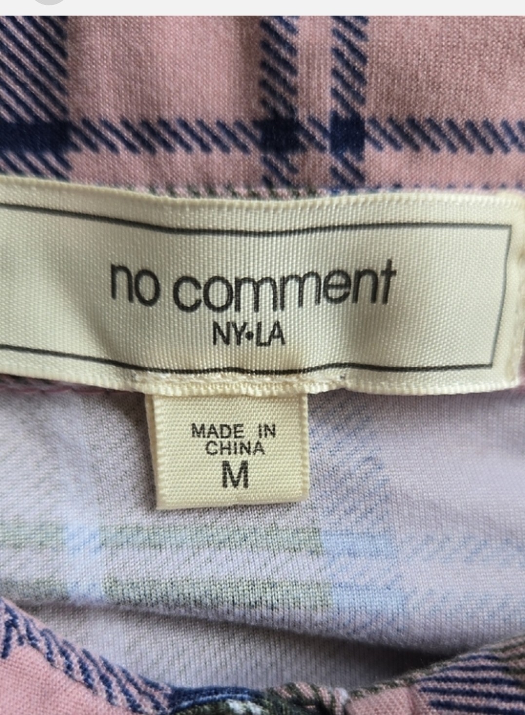 no comment NY.LA Women’s M Pink/Black Plaid Cropped Button-Up