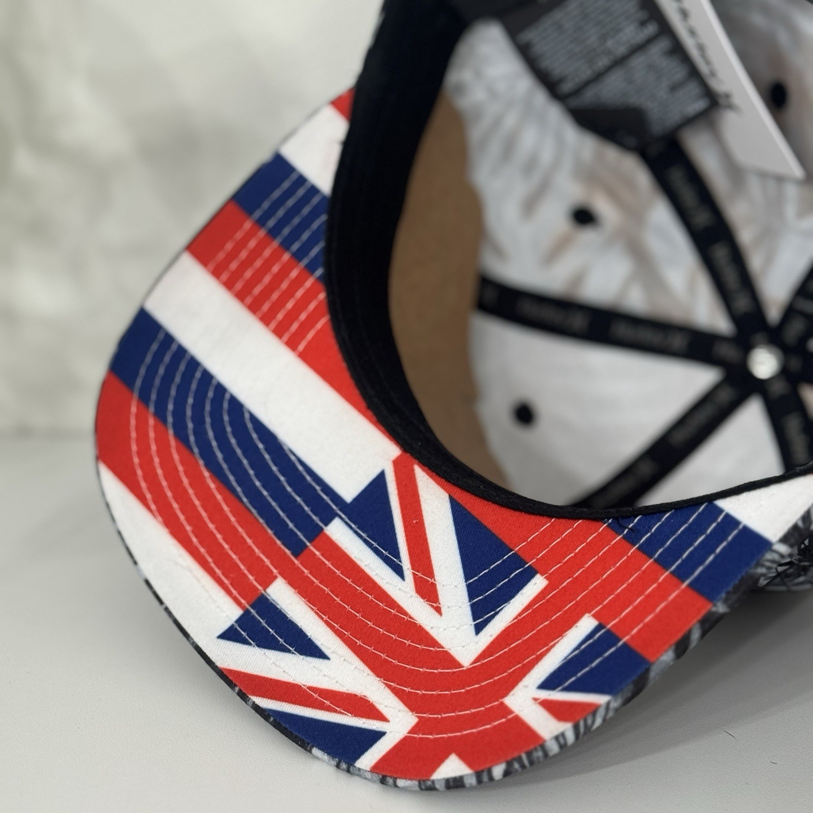 NWT Hurley Ohana Hawaii Flag SnapBack Hat -Sig Zane – Classics By Yupoong