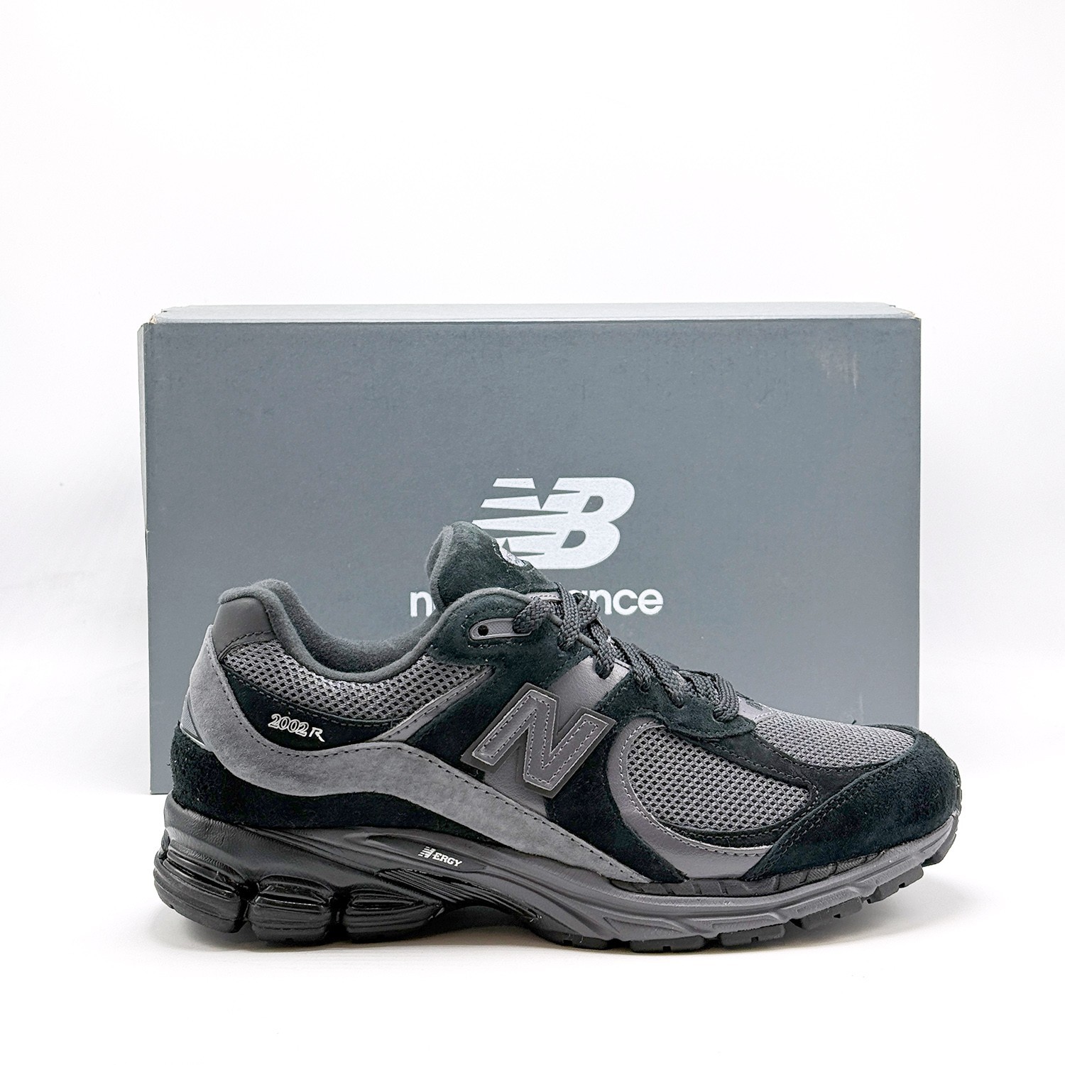 *NEW* MEN New Balance 2002R Lifestyle Shoe BLACK / MAGNET (M2002RBL) 👍