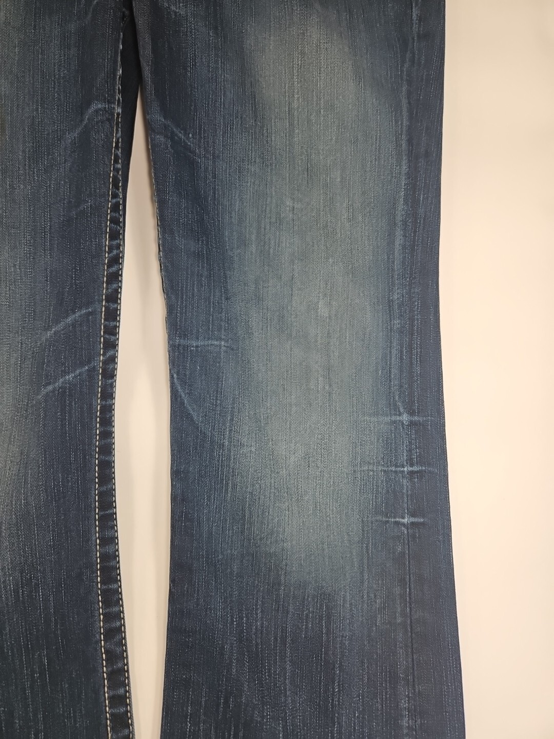BKE Madison Bootcut Jeans. Size 31×33 1/2. Medium Wash Stretch Denim. Hem. 27.5″