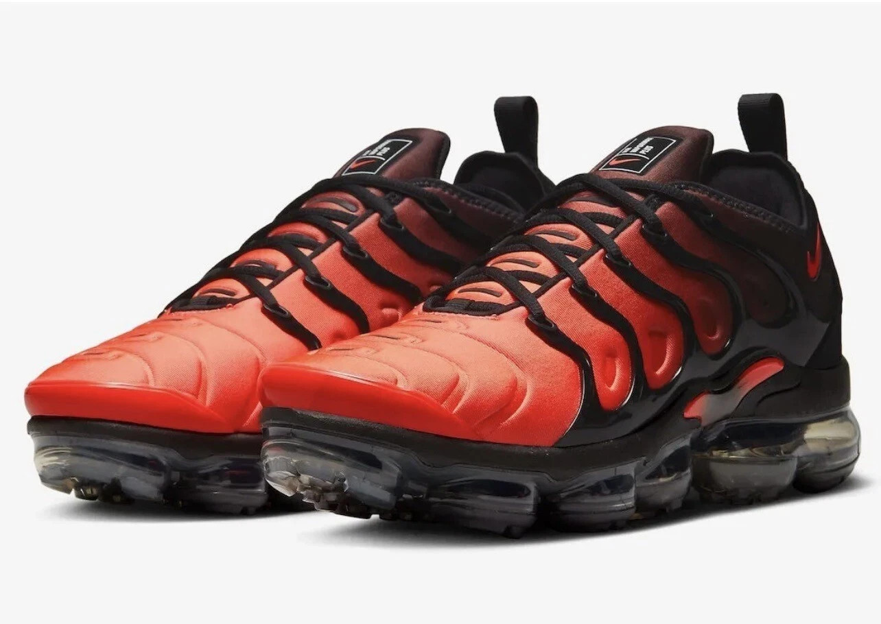 Nike Air VaporMax Plus Black Crimson Gradient Sneakers DZ4857-001 Mens Size