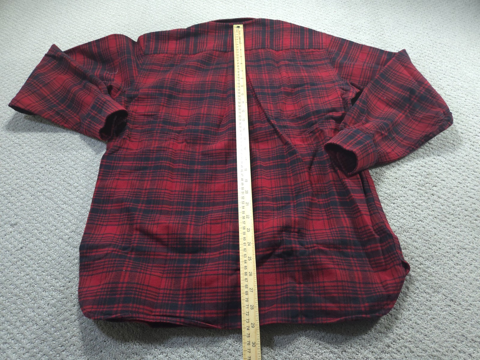 LL Bean Chamois Cloth Shirt Mens Small Red Black Plaid Buffalo Flannel Chore
