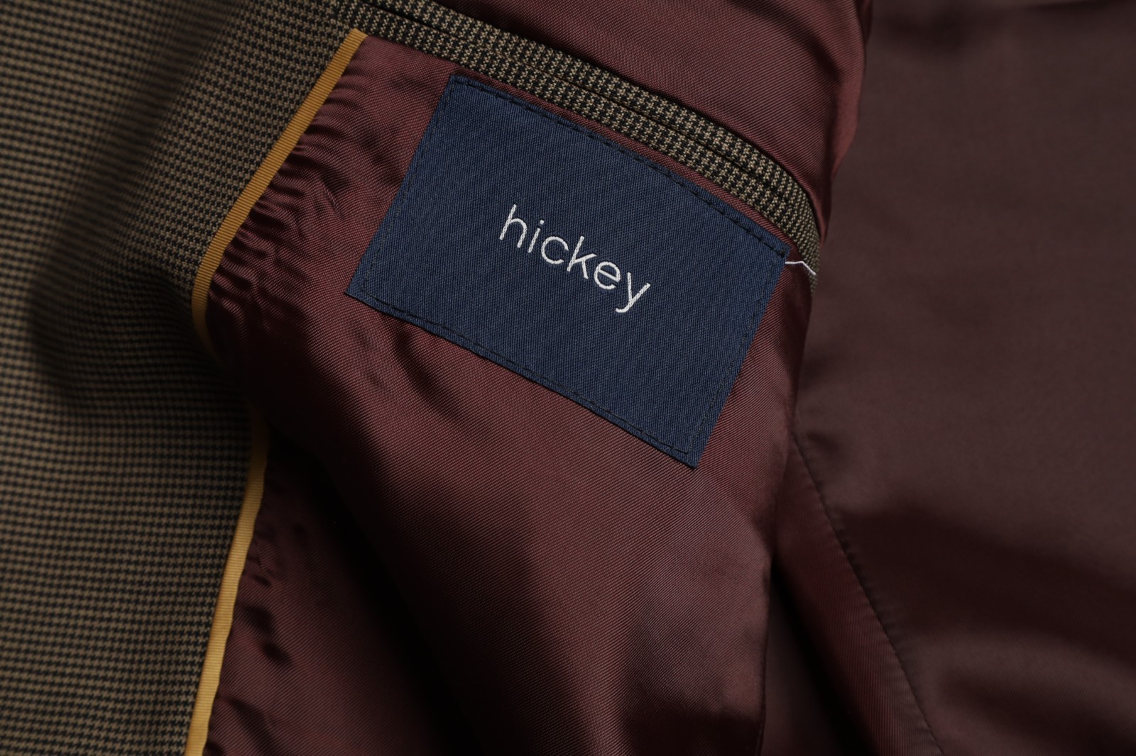Hickey by Hickey Freeman Birdseye Wool Suit Size 38 R in Brown Black Plaid