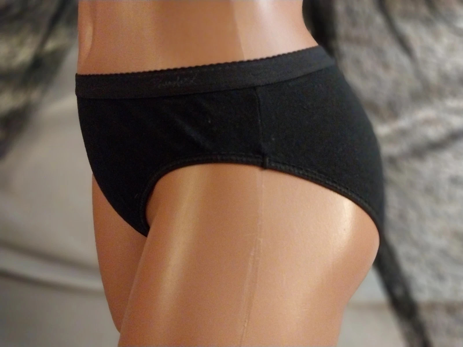 VTG PLAYTEX PILLOW TAB SOFT COTTON BIKINI PANTIES NOS SRI LANKA EURO 40/M #6940