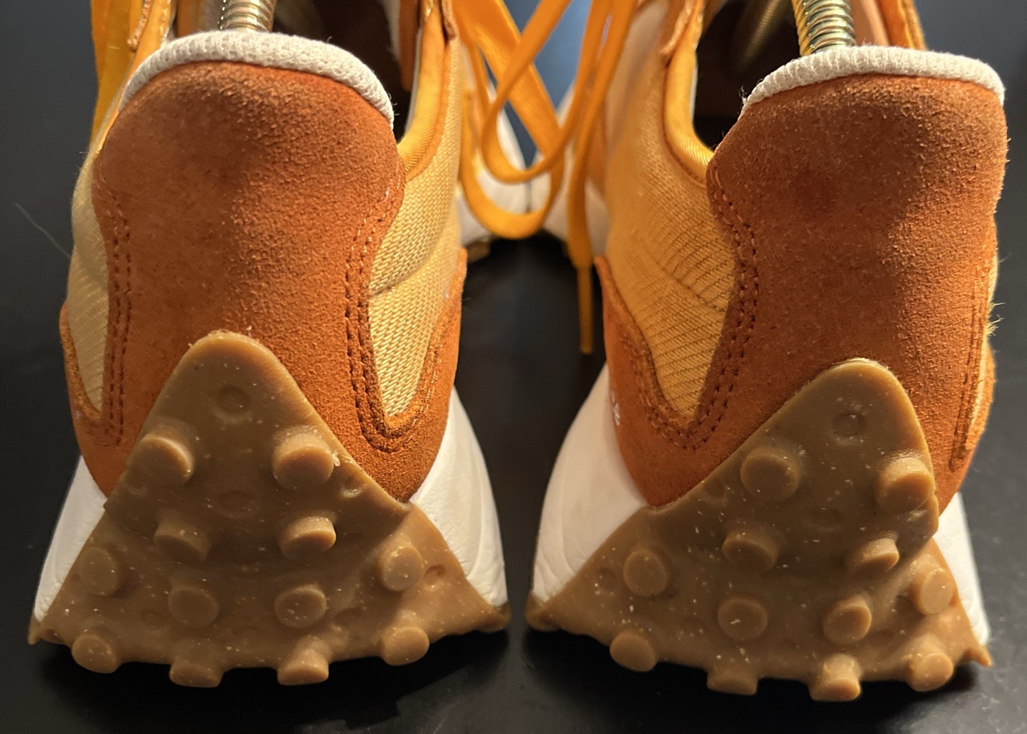 Unisex New Balance 327 Orange WS327RA Mens 7.5 Women’s 9