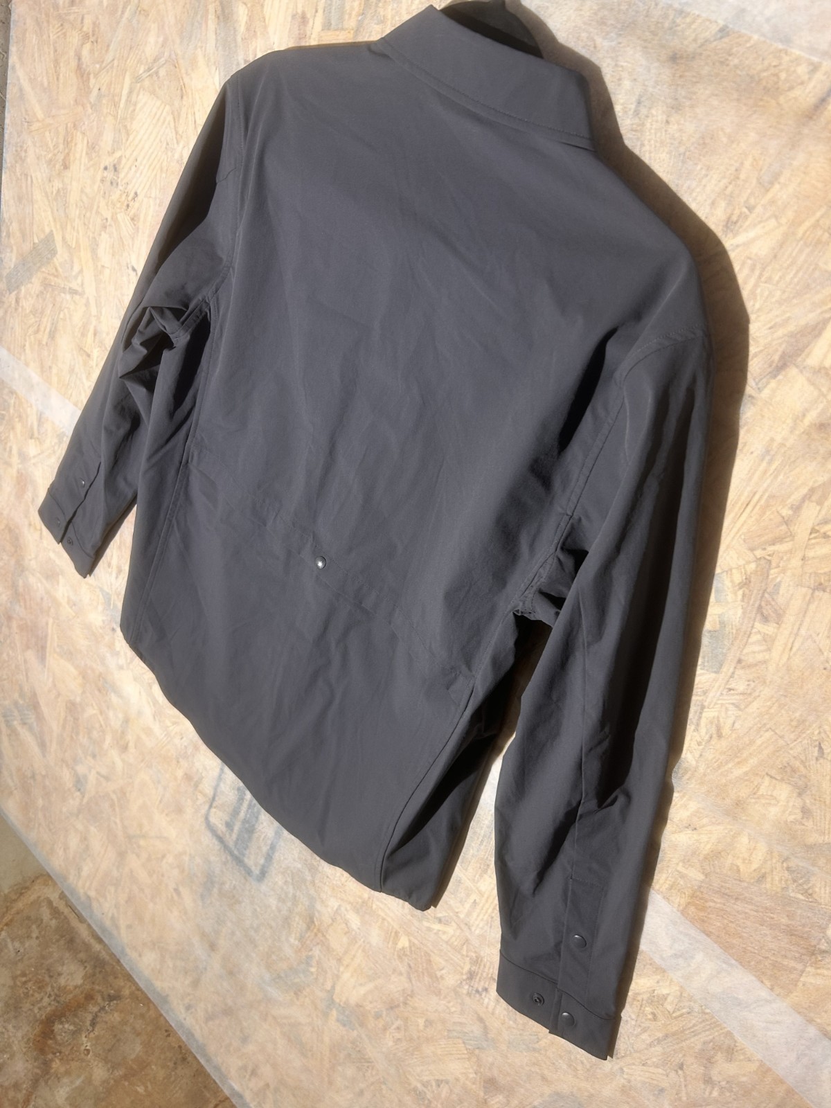 NWT VRST Shirt Mens Small Packable Shirt Jacket Snap Button Gray Zip Pocket