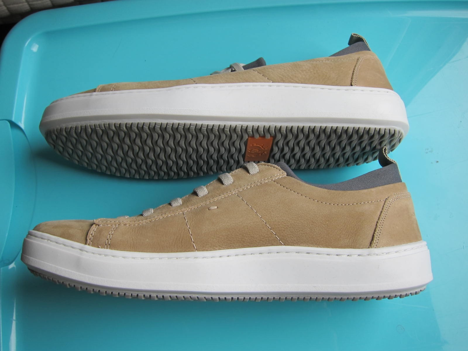 NEW without box Martin Dingman CAMERON NUBUCK Putty sneakers Mens 9; retail $275