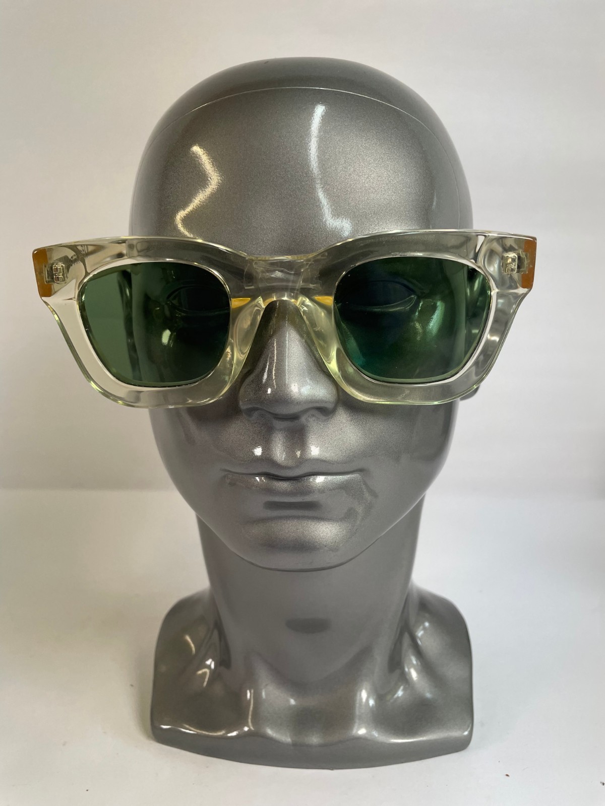 Strata Roadcase Clear Champagne Sunglasses Bottle Green Lenses