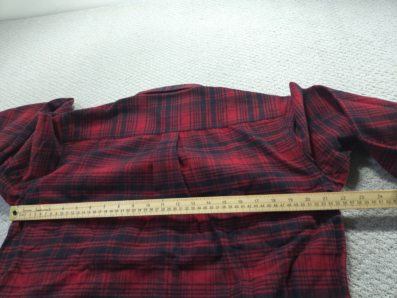 LL Bean Chamois Cloth Shirt Mens Small Red Black Plaid Buffalo Flannel Chore